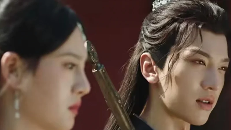 Nâng Kiếm Soi Hoa Đào